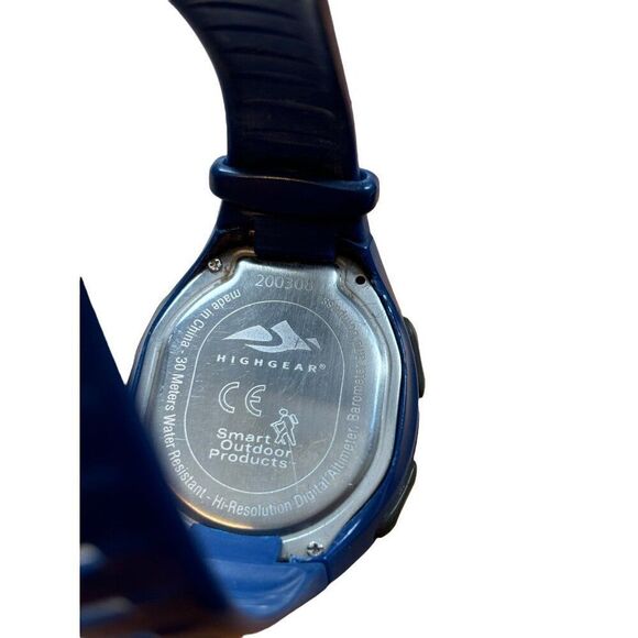 Highgear Smart Outdoor Products Digital Altimeter Barometer Watch - Picture 4 of 8